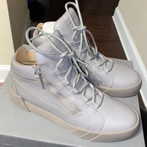 Brand New Giuseppe Zanotti Leather Mid Top Sneakers Men’s Size 11